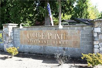 College Pointe Apartments